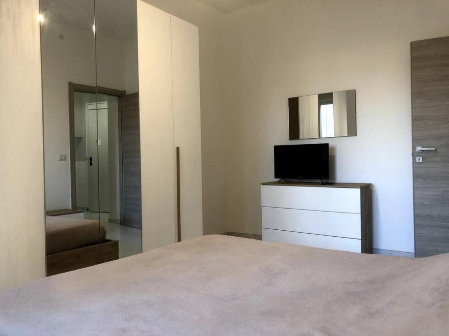 Casa Martina Pronta Per Te, Con Due Stanze Da Letto! Turim Exterior foto